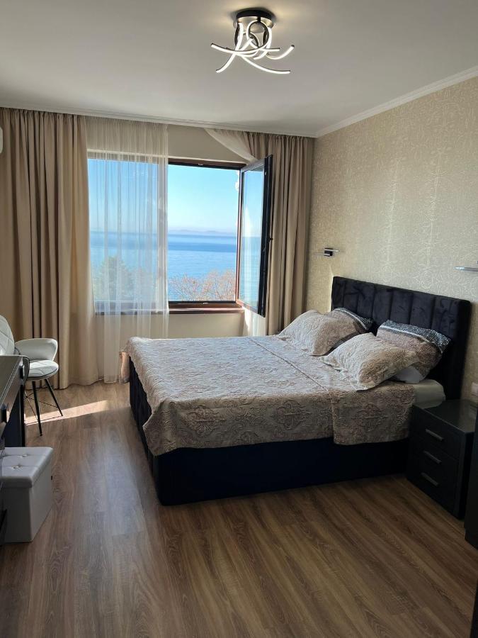Luxury Penthouse Apartments At Valencia Gardens Burgas City Eksteriør billede