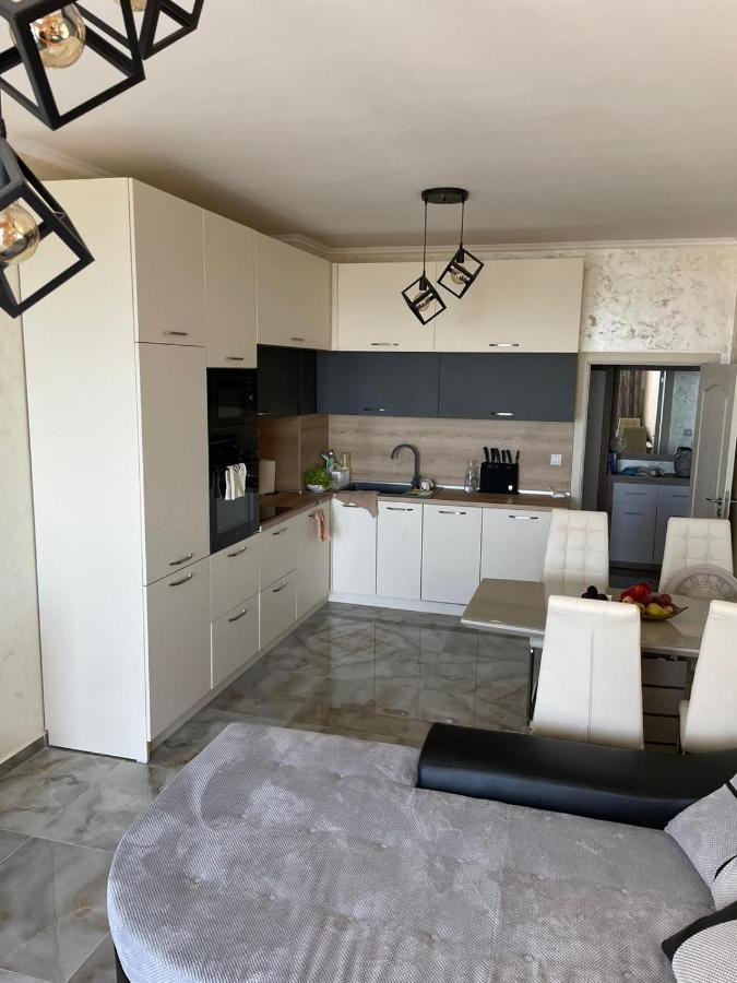 Luxury Penthouse Apartments At Valencia Gardens Burgas City Eksteriør billede