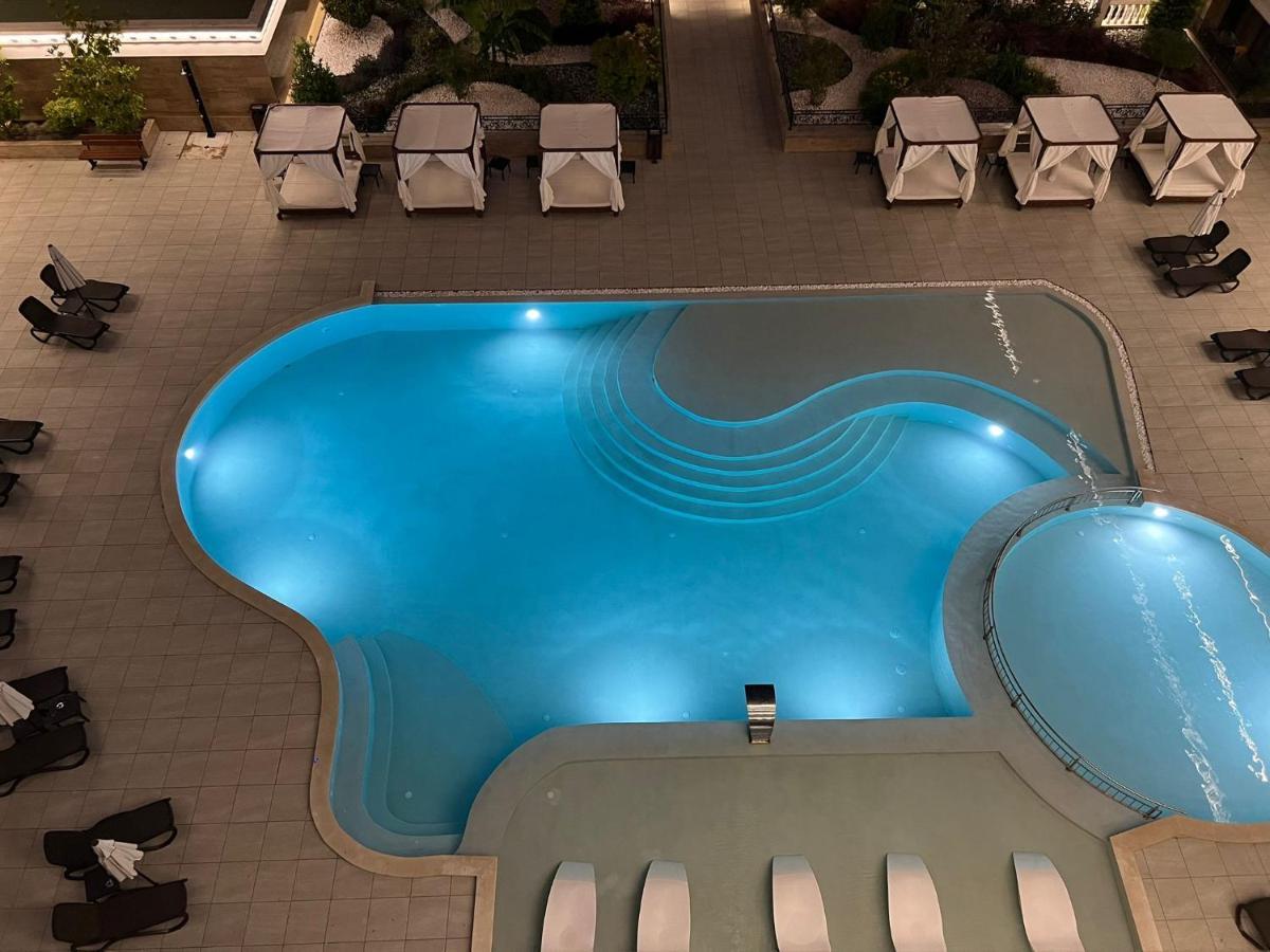 Luxury Penthouse Apartments At Valencia Gardens Burgas City Eksteriør billede